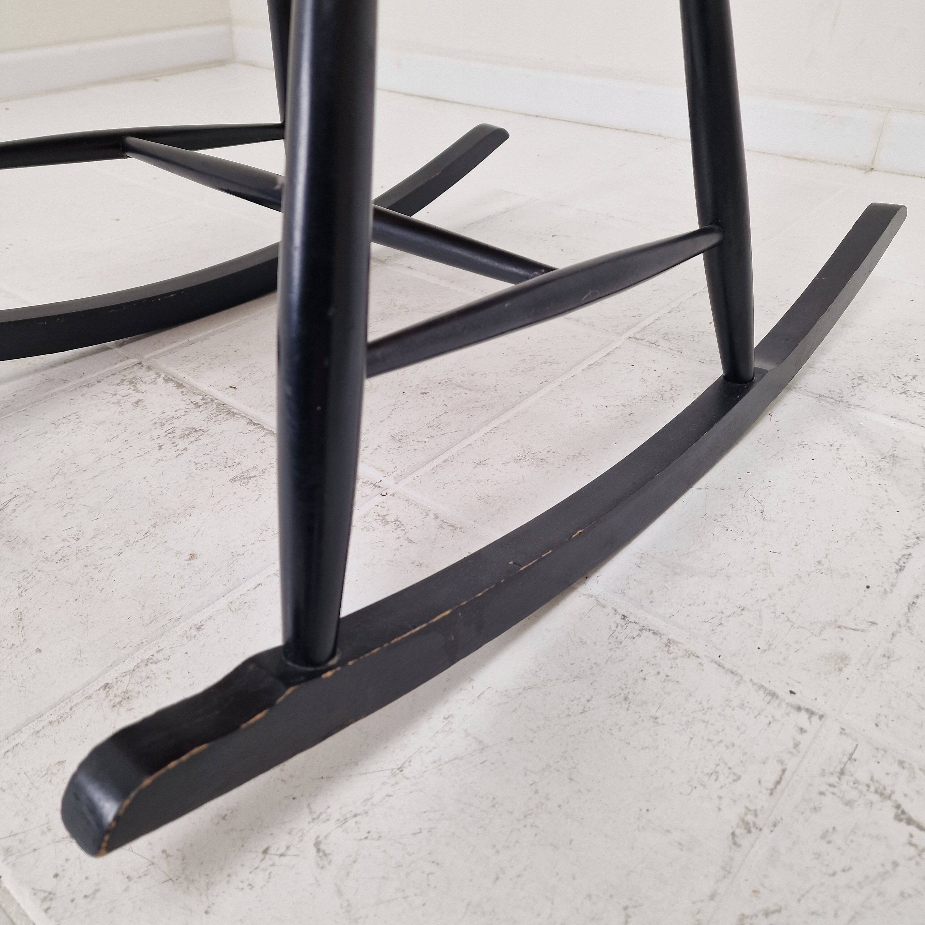 Rocking chair designed by Ilmari Tapiovaara for Asko, Finland, 1960's