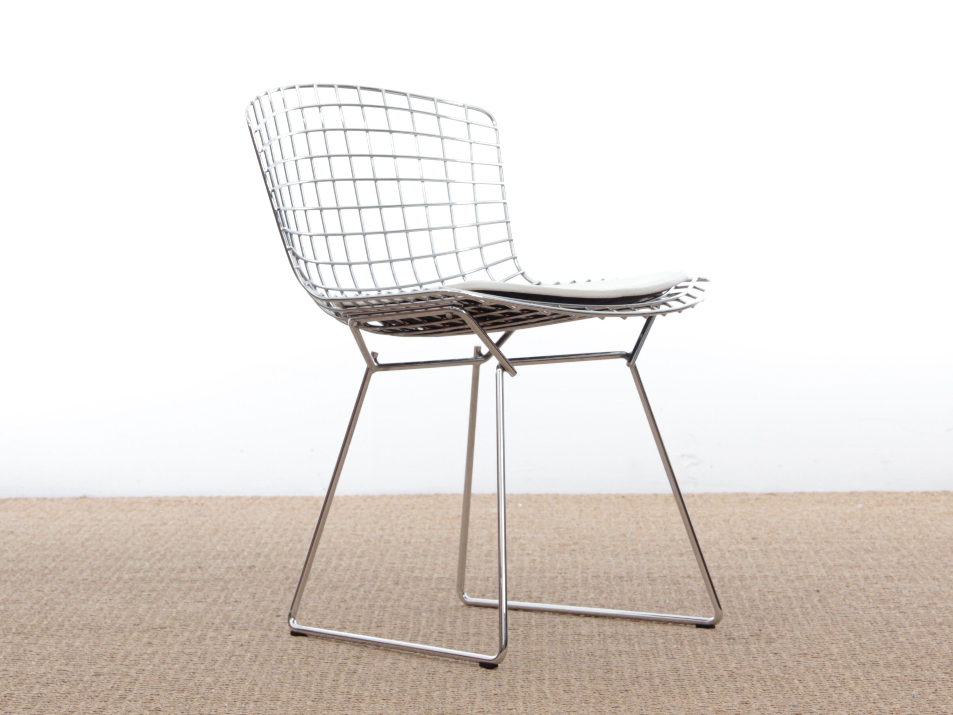 Chair by Harry Bertoia for Knoll International 2000