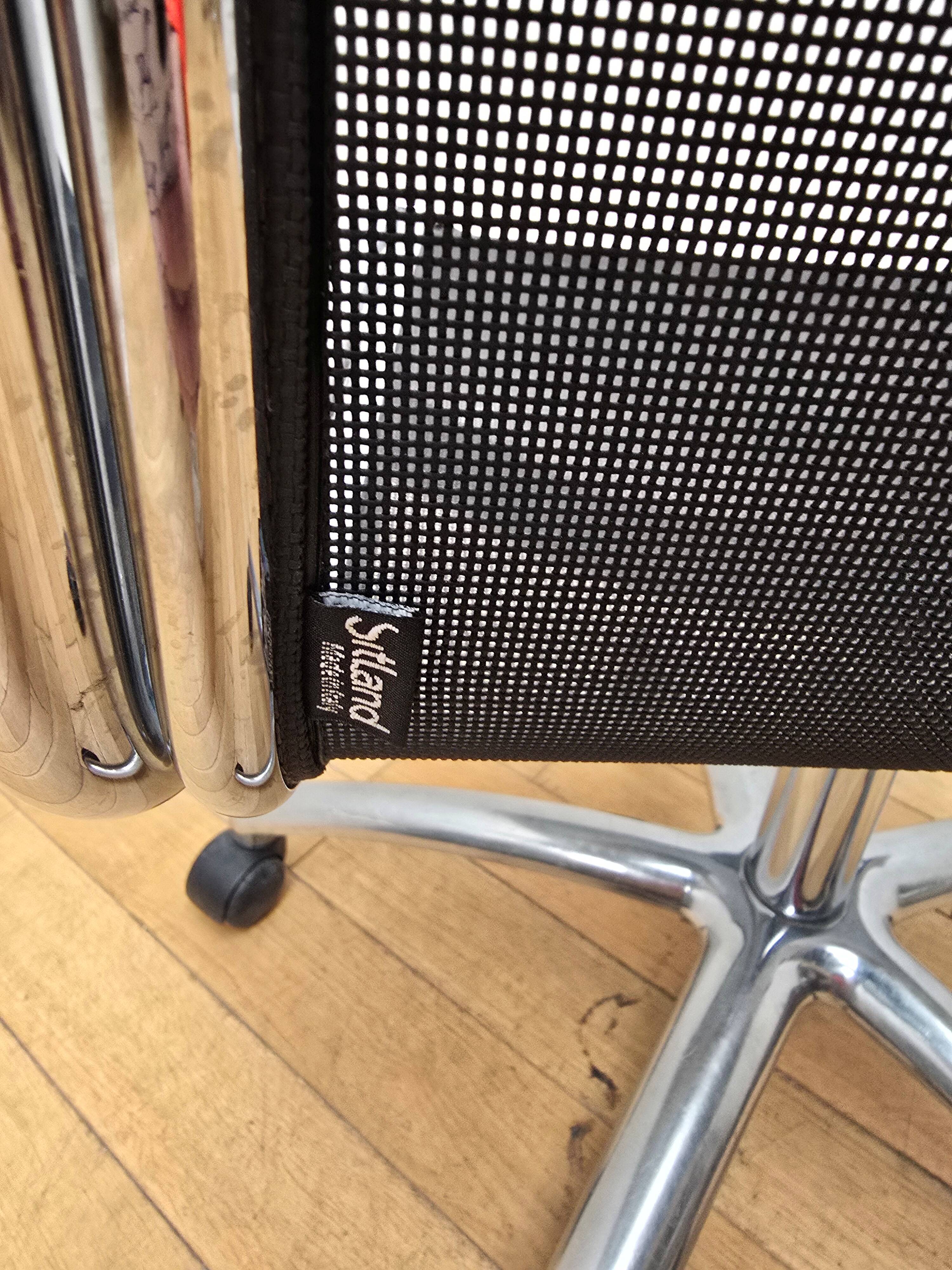 Ice office chair, Sitland