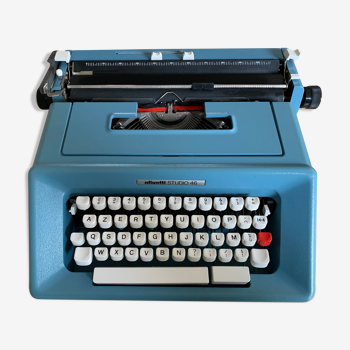 Olivetti studio 46 typewriter