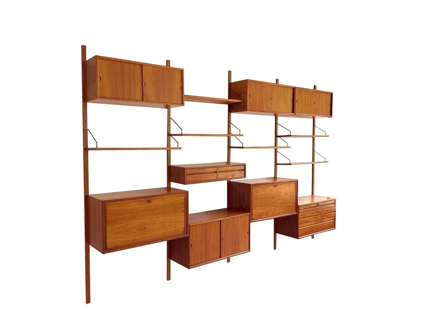 Poul Cadovius Royal System wall system