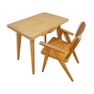 Desk and its chair