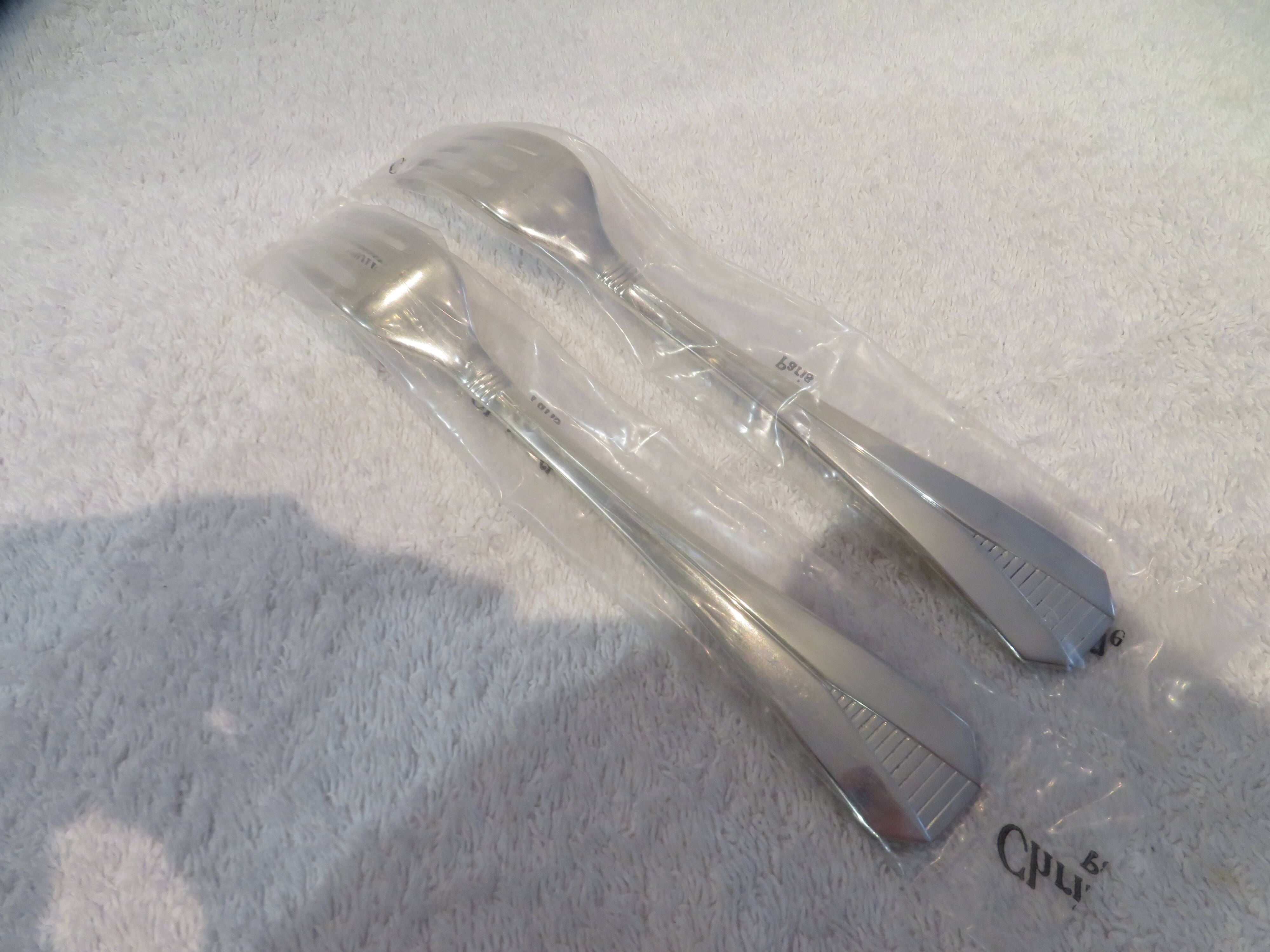 2 Christofle Atlantide silver-plated table forks in blister pack