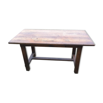 Farm table