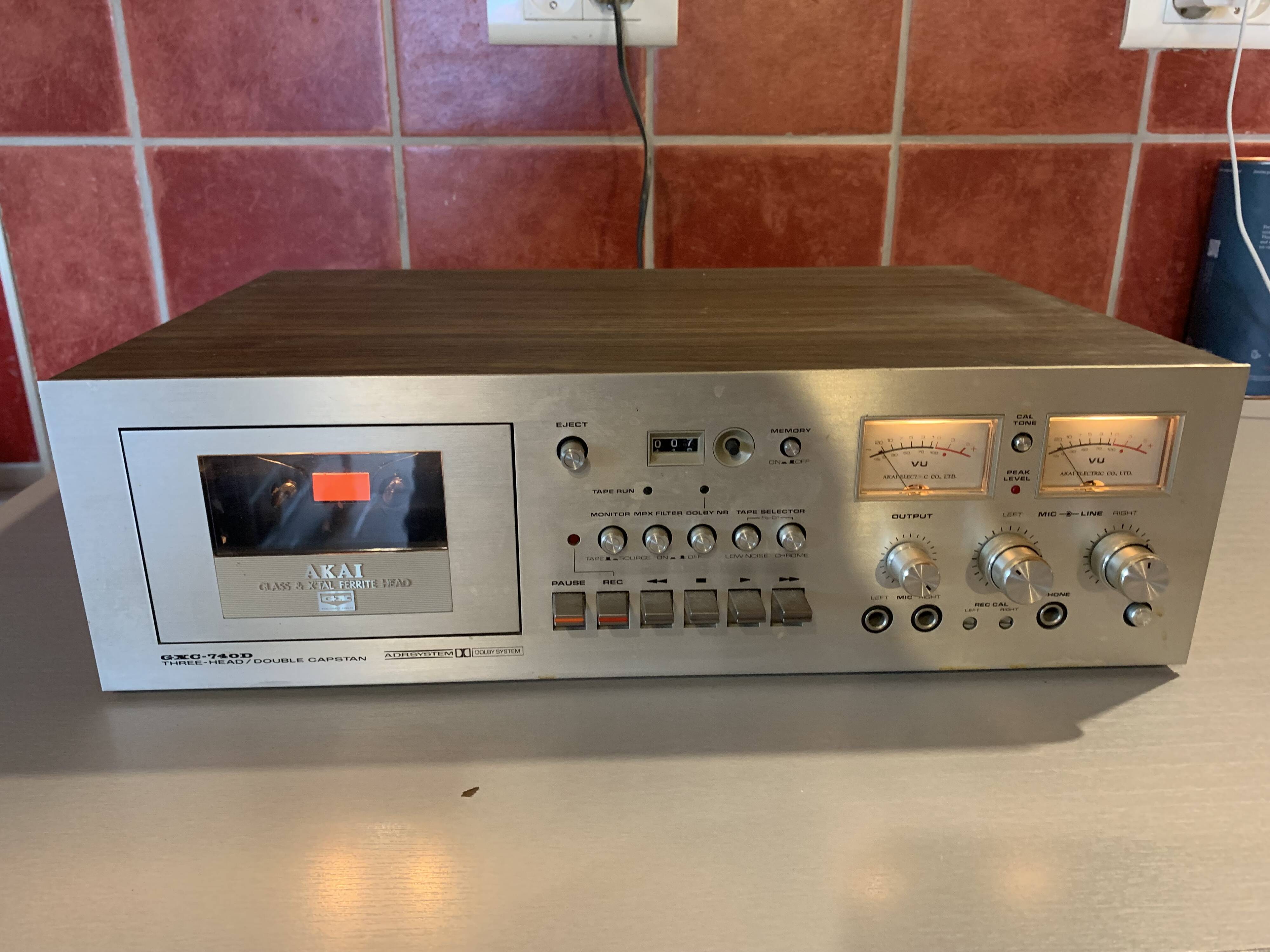 Vintage cassette player AKAI GXC-740D