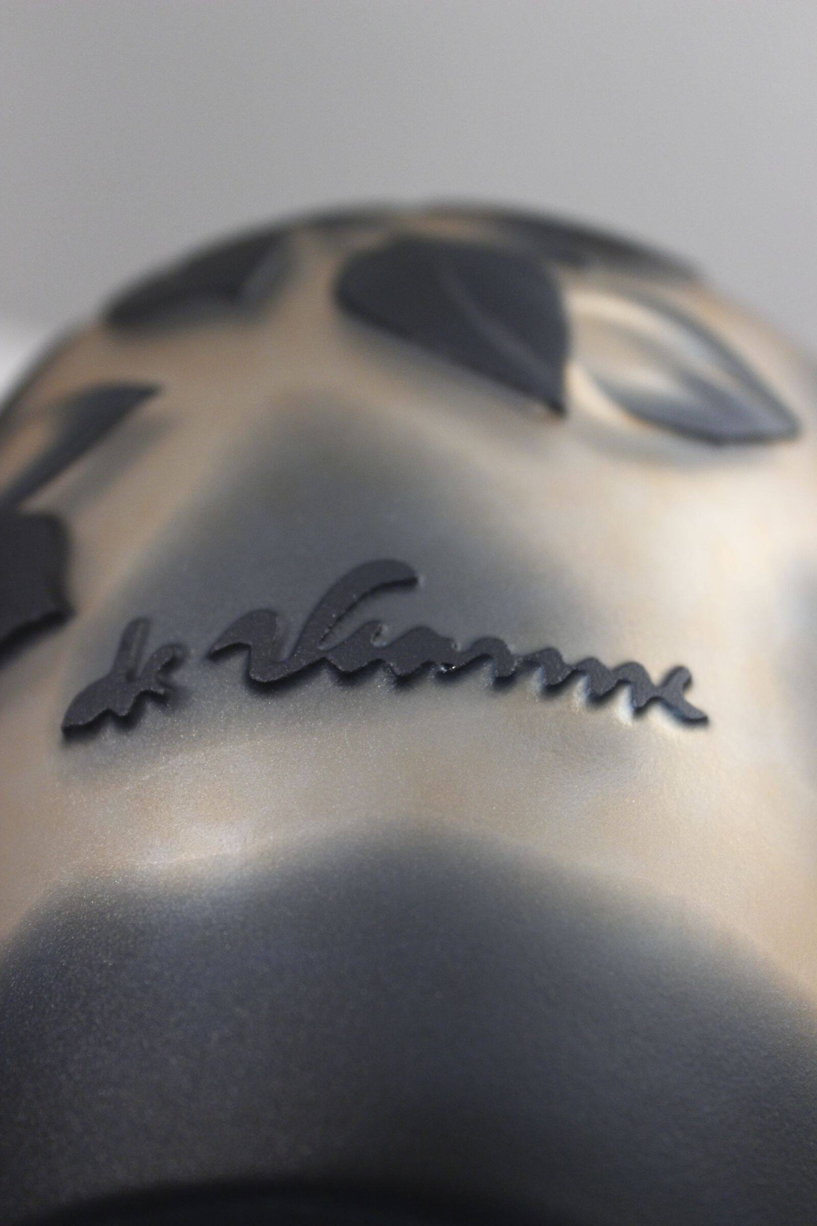 Vianne France vase with birds, acid-etched glass, 20th century.