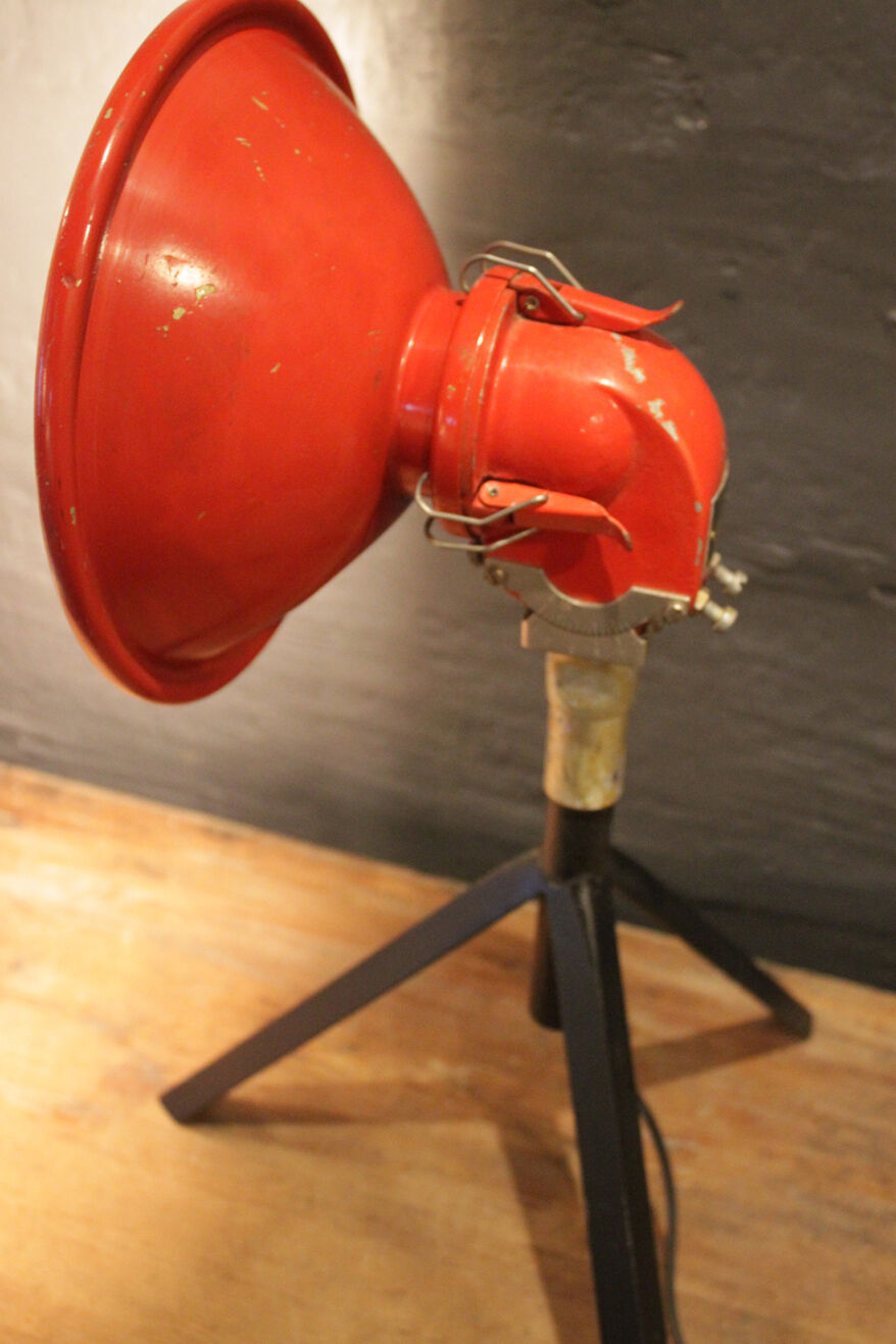 Projecteur d'aérodrome sur pied tripode