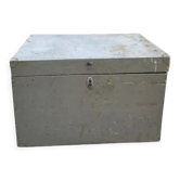 Wooden workshop chest with compartments