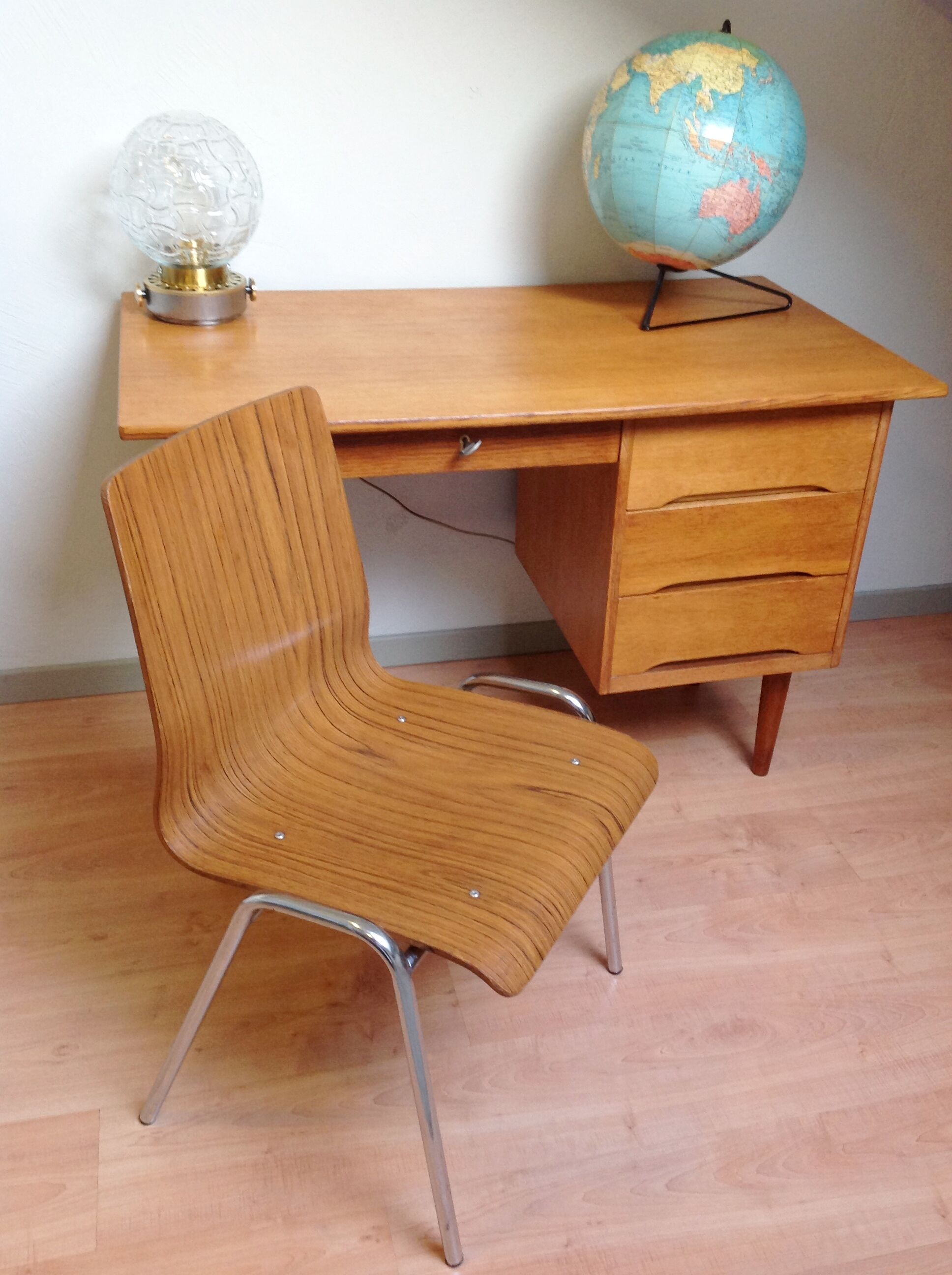 Multiplied wooden chair and chrome feet, vintage 60/70s
