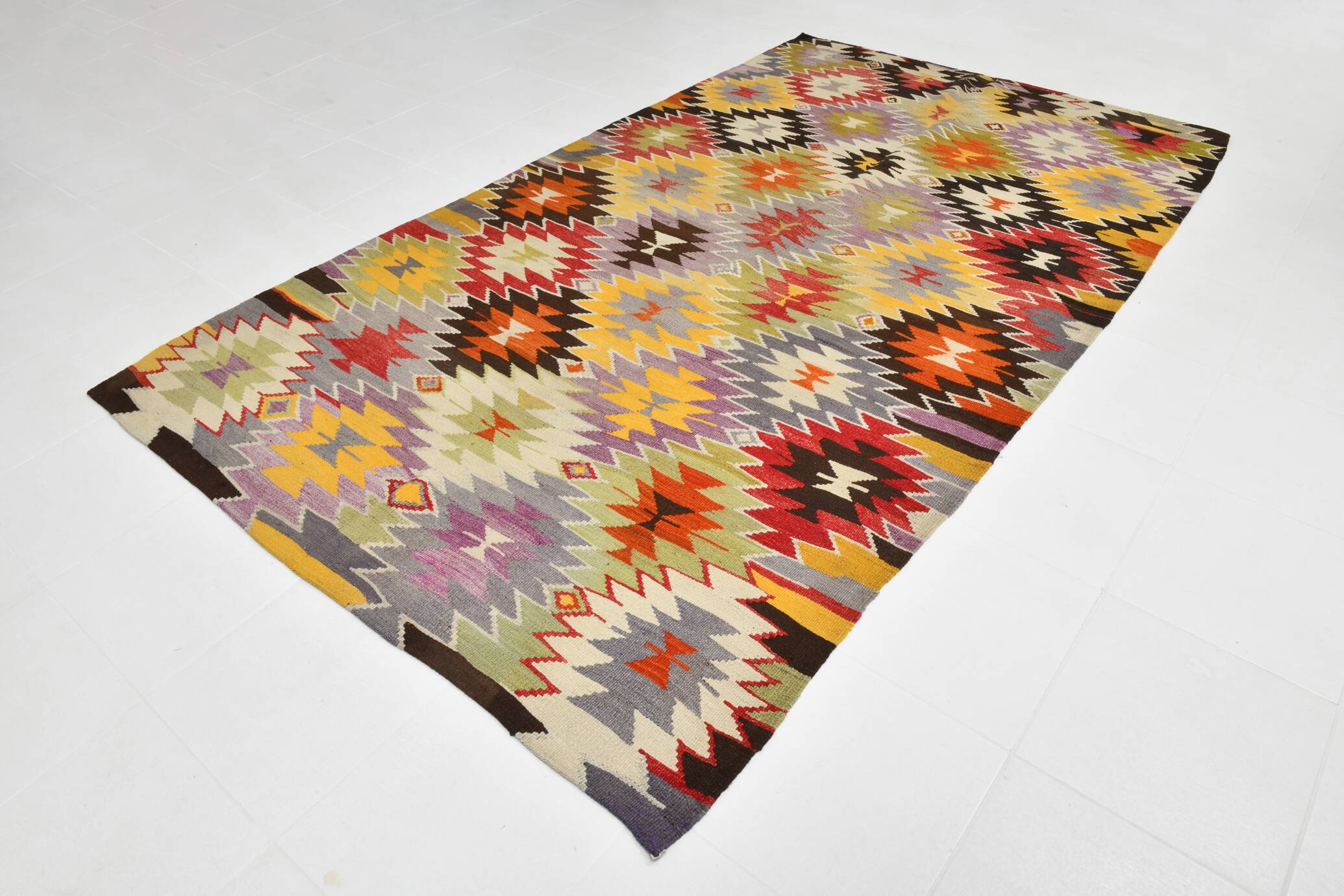 6x10 Geometric Style Vintage Kilim Rug,