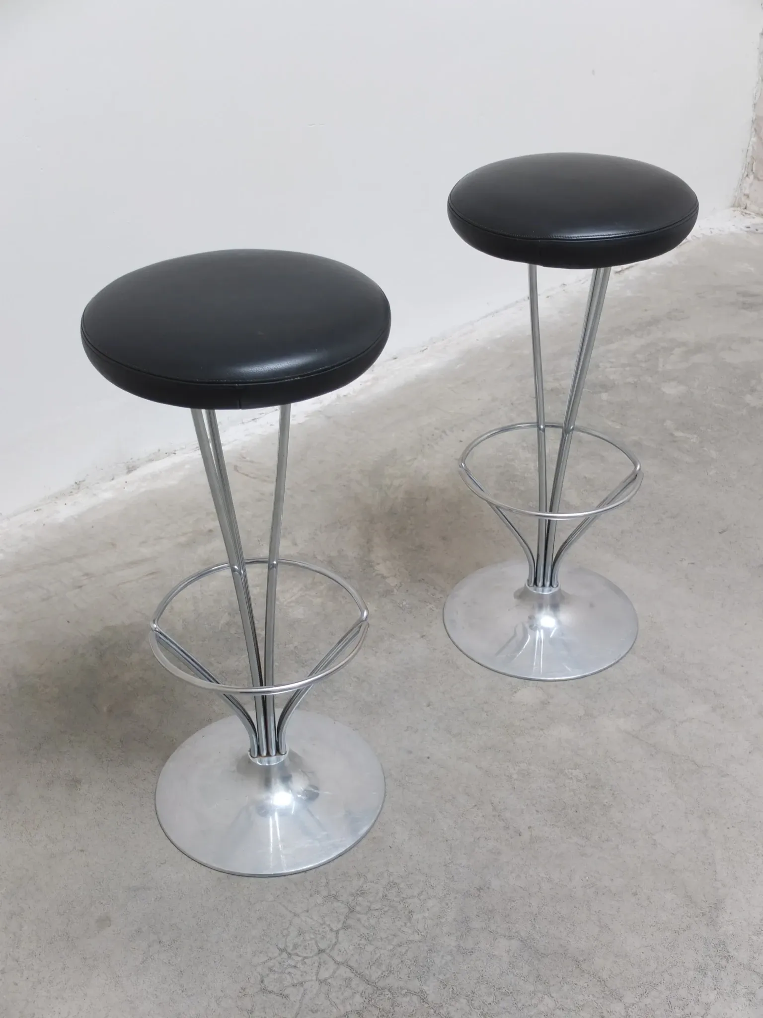 Danish modern pair of bar stools by Piet Hein for Fritz Hansen, 1960s