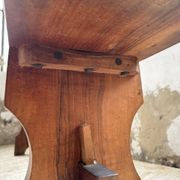 Paire de bancs noyer 1900