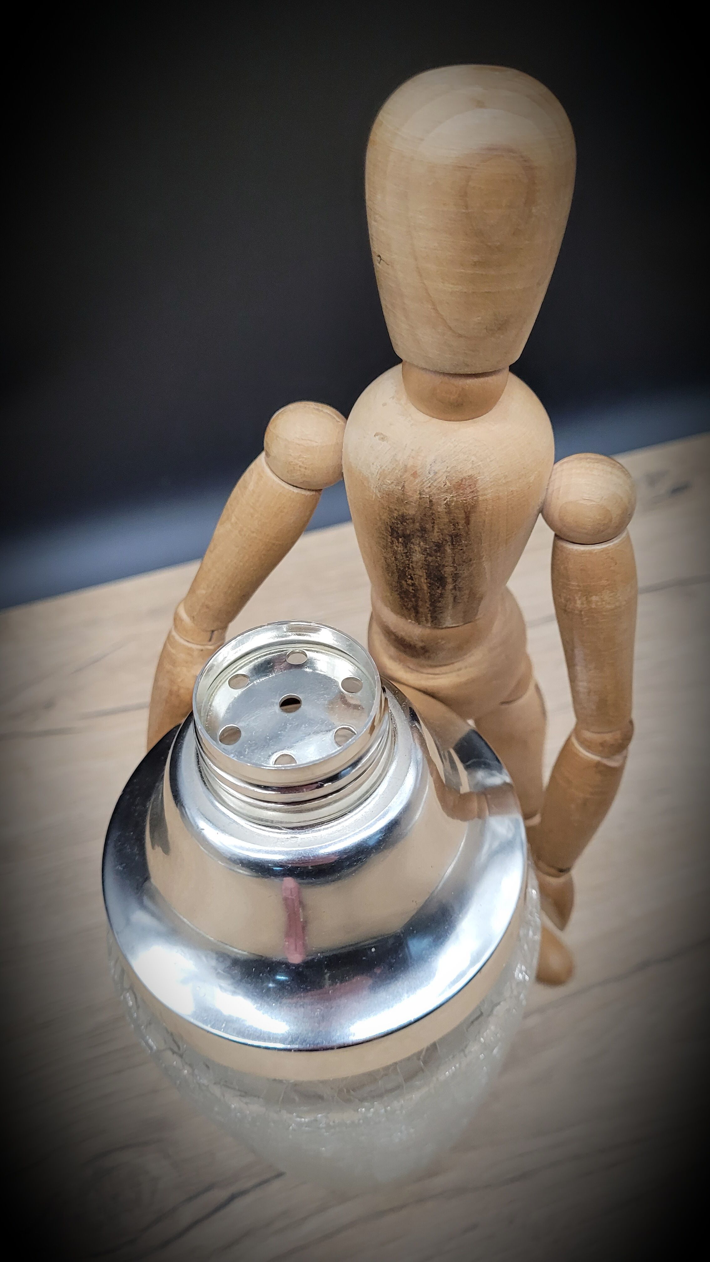 Chiseled glass cocktail shaker