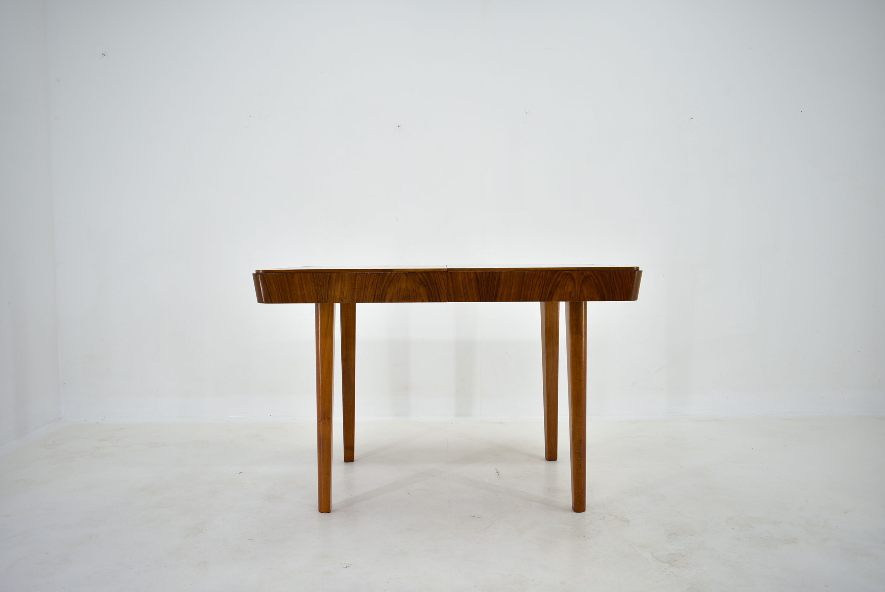 Table à manger extensible Jindřich Halabala pour UP Zavody, années 1950