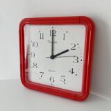 Vintage wall clock Featured 70s/80s