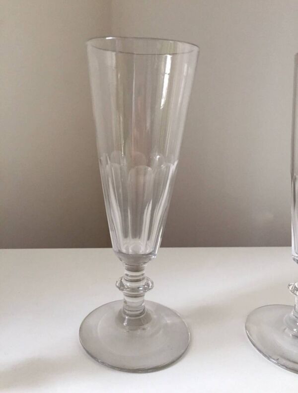 Ensemble 5 flûtes ancienne cristal Baccarat Saint Louis ? XIX