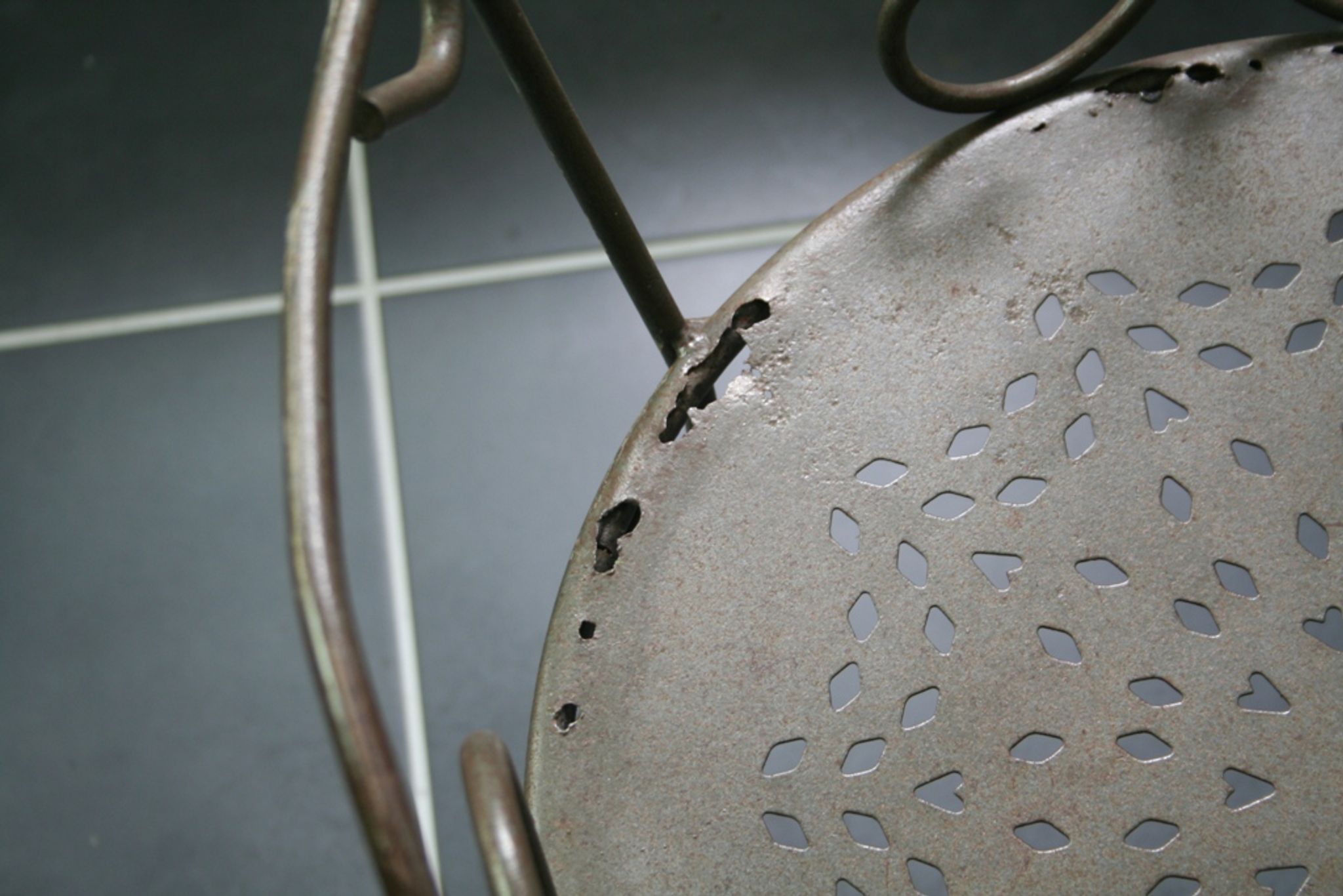 Series of 4 chairs of garden furniture wrought iron full years 60