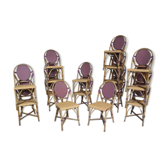 Lot of 14 purple stackable deck chairs has 50's 60's
