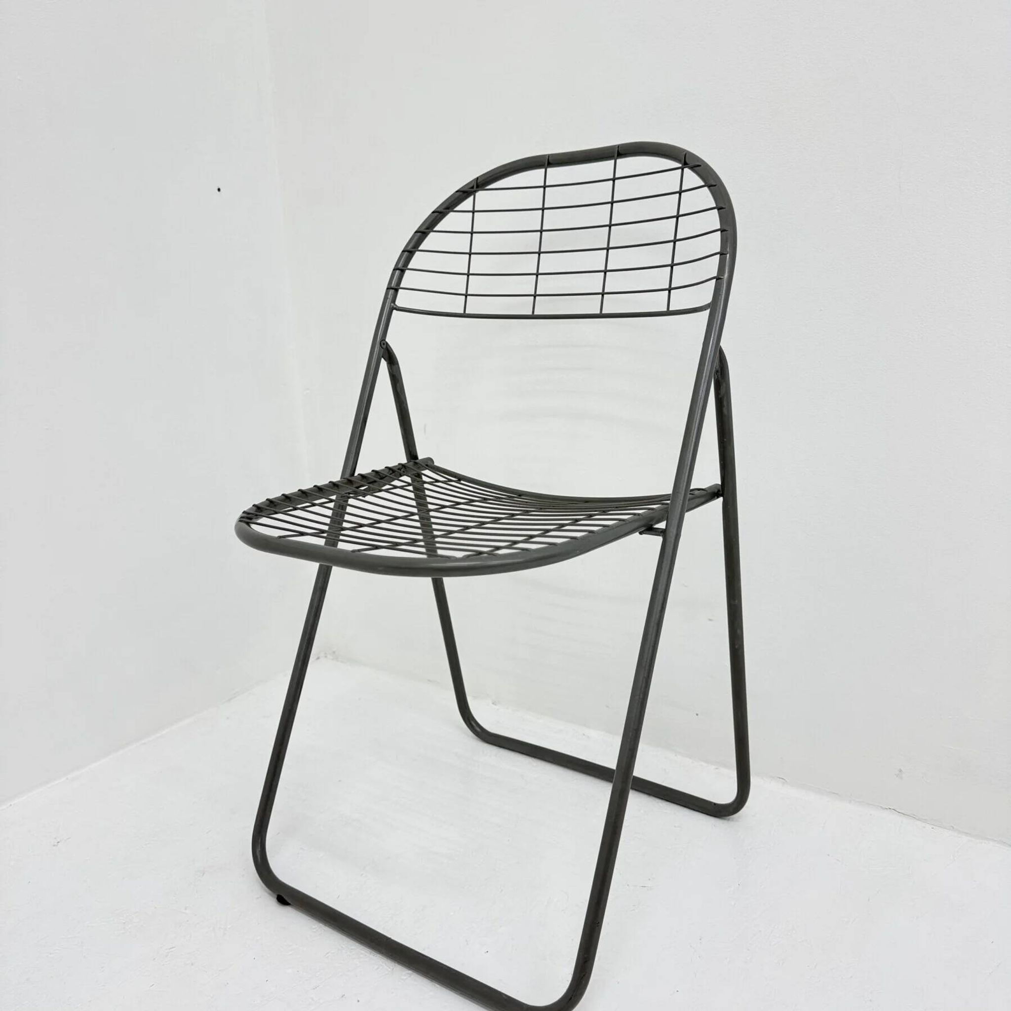Niels Gammelgaard for Ikea grey wire metal folding chair, 1970s