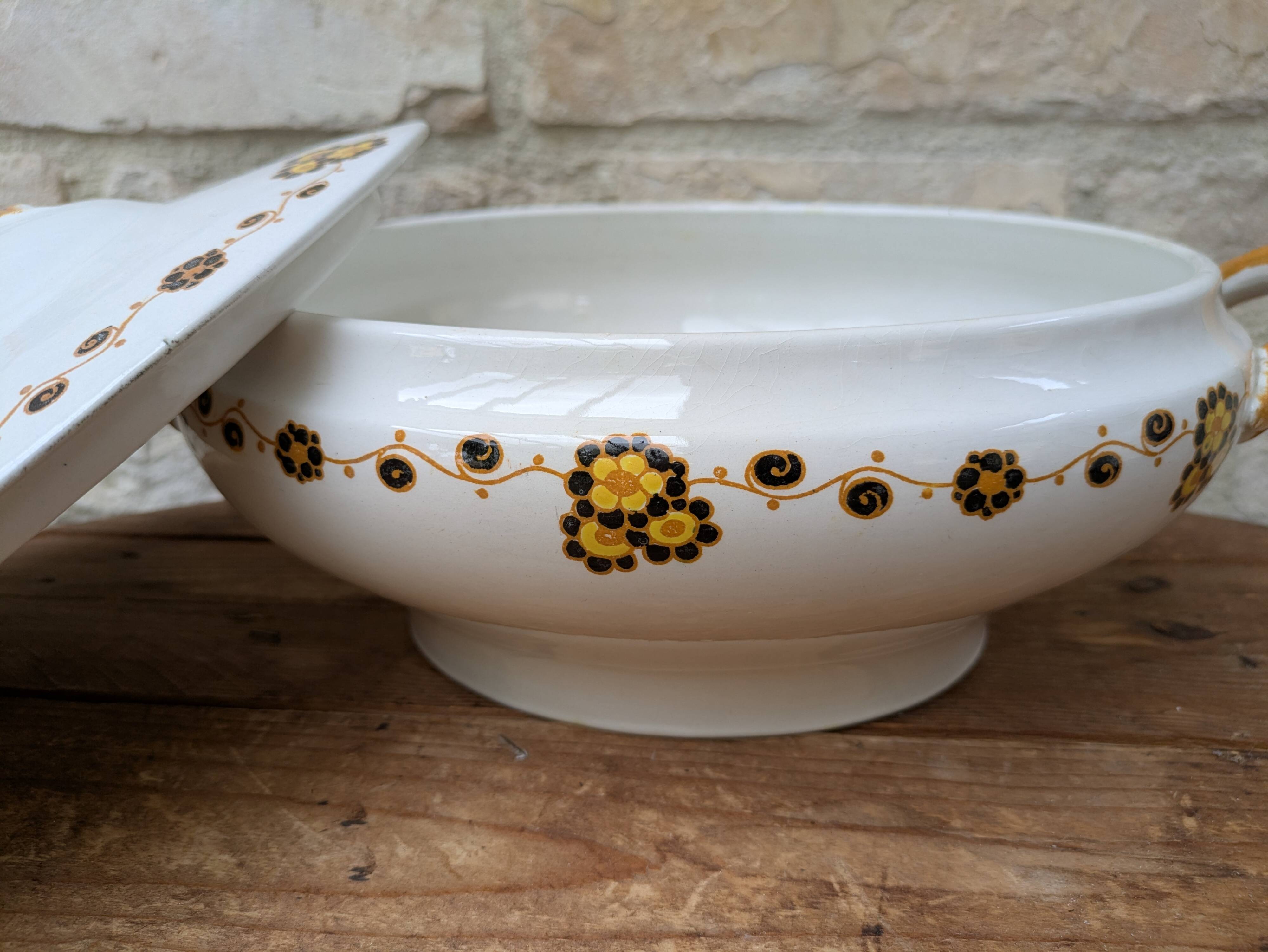 Flory Boch Frères La Louvière soup tureen - ironstone style - vintage decor