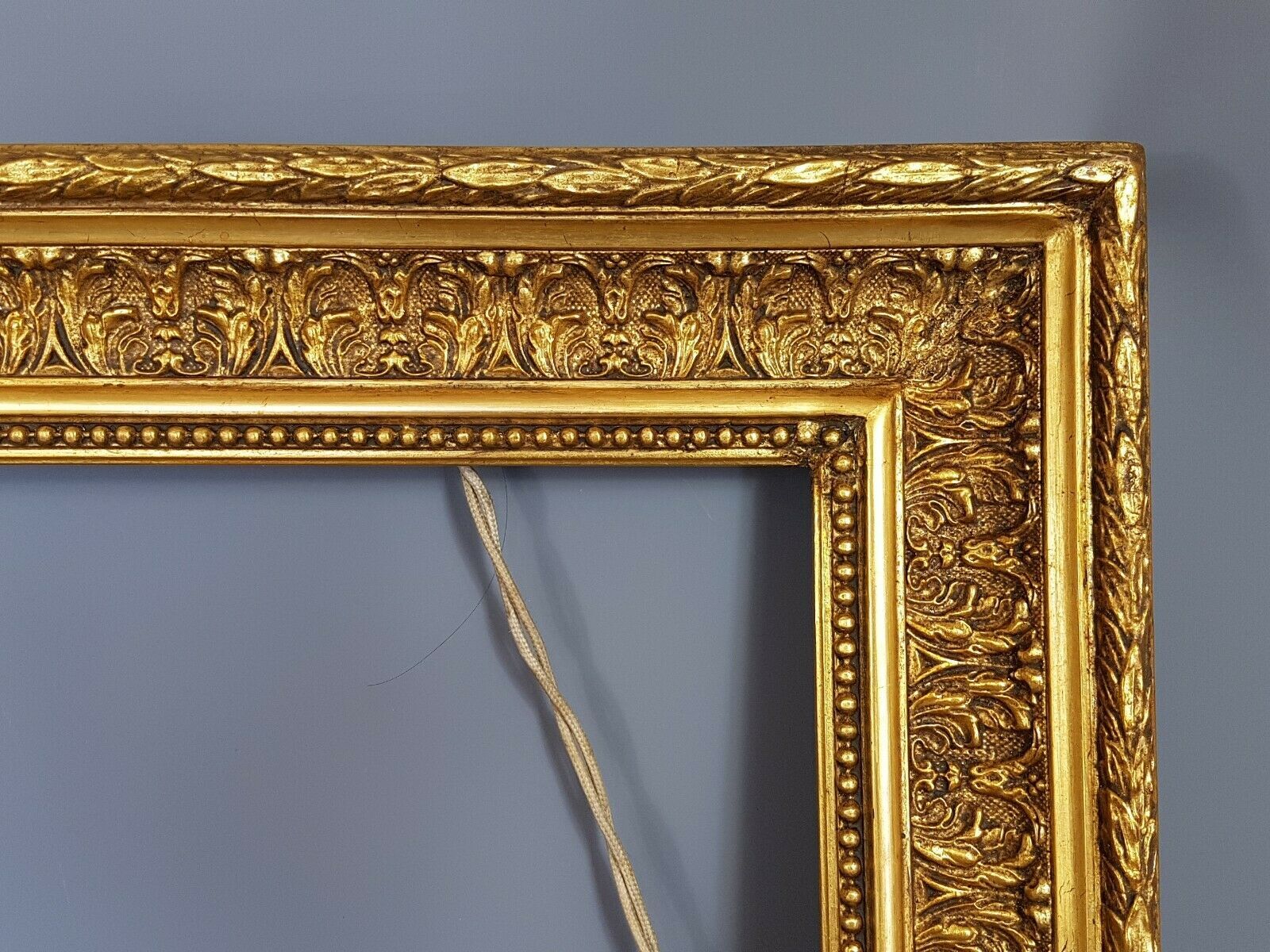 Old frame around 1850 wood - stucco, beaded interior edges, 52x48 hardwood 38x32 cm SB