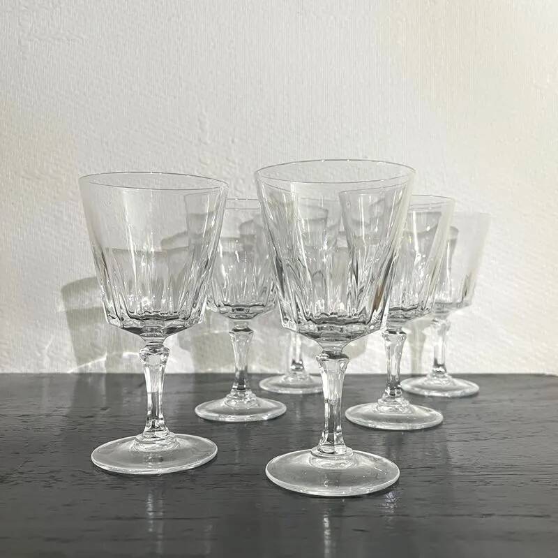 Verres à vin en cristal modèle Versailles