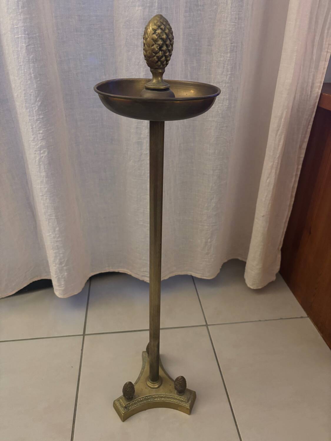 Cendrier de style Néoclassique en bronze