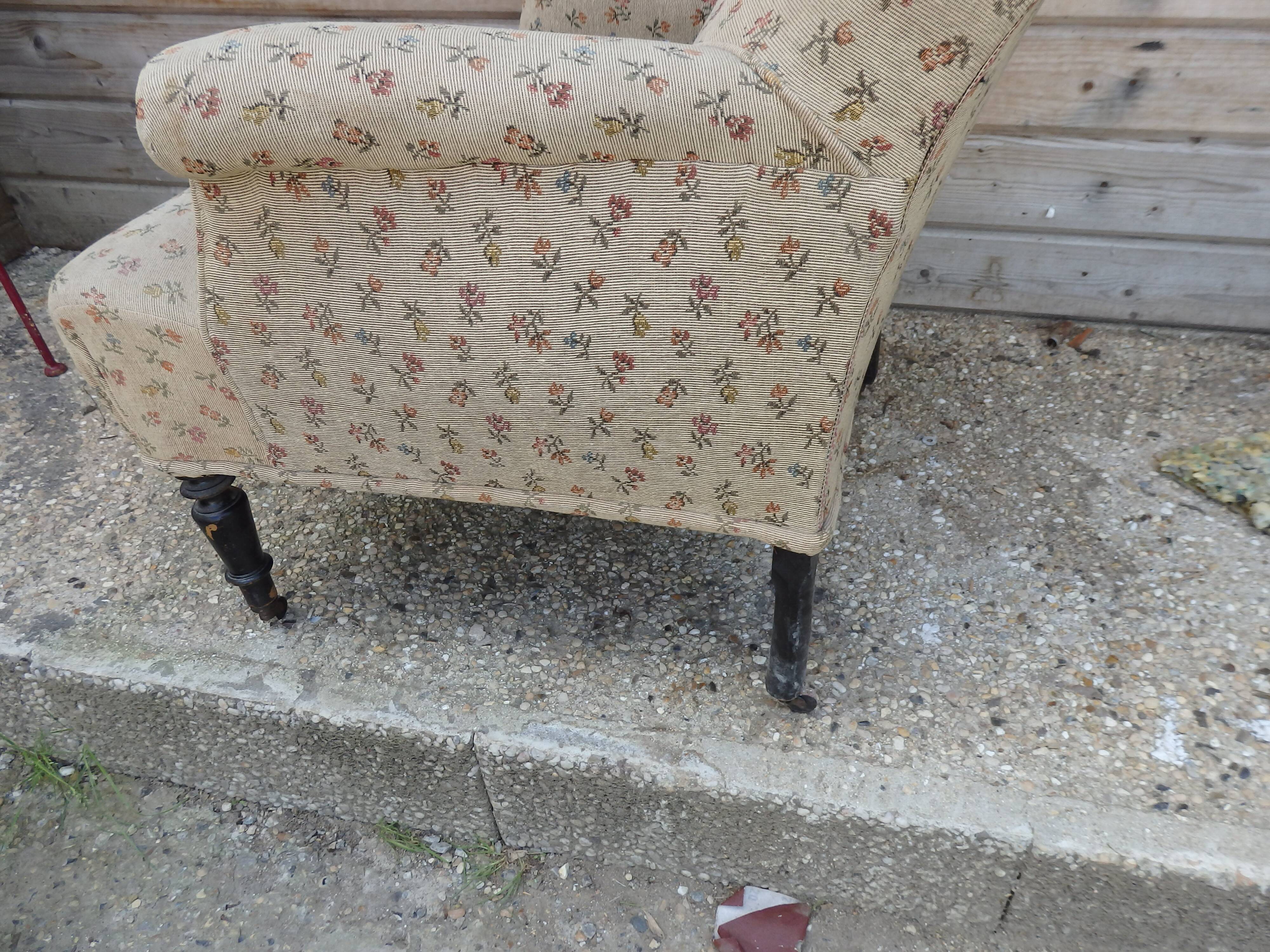 Old Napoleon lll toad armchair  with wheels