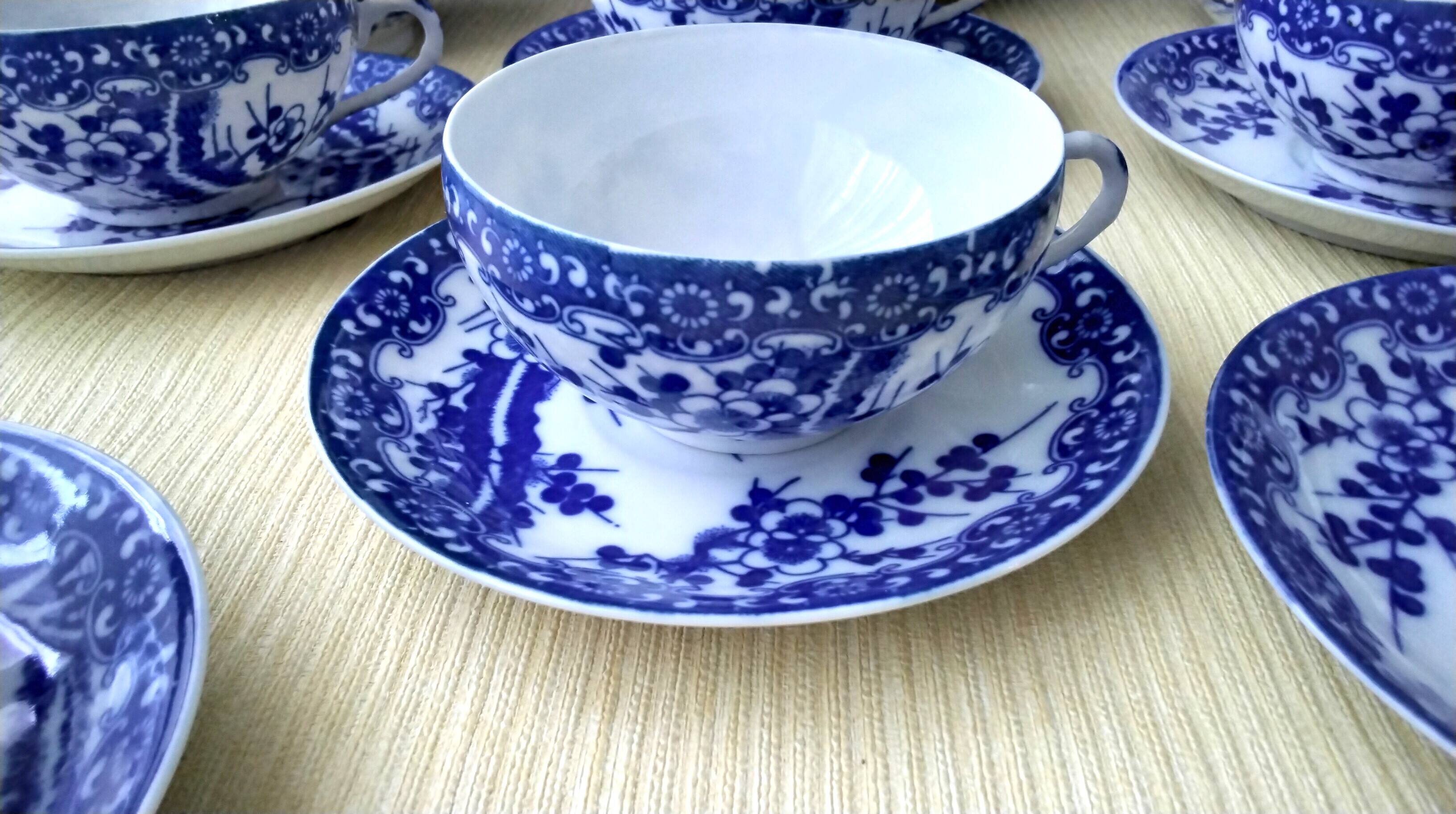 Service à thé en porcelaine du Japon