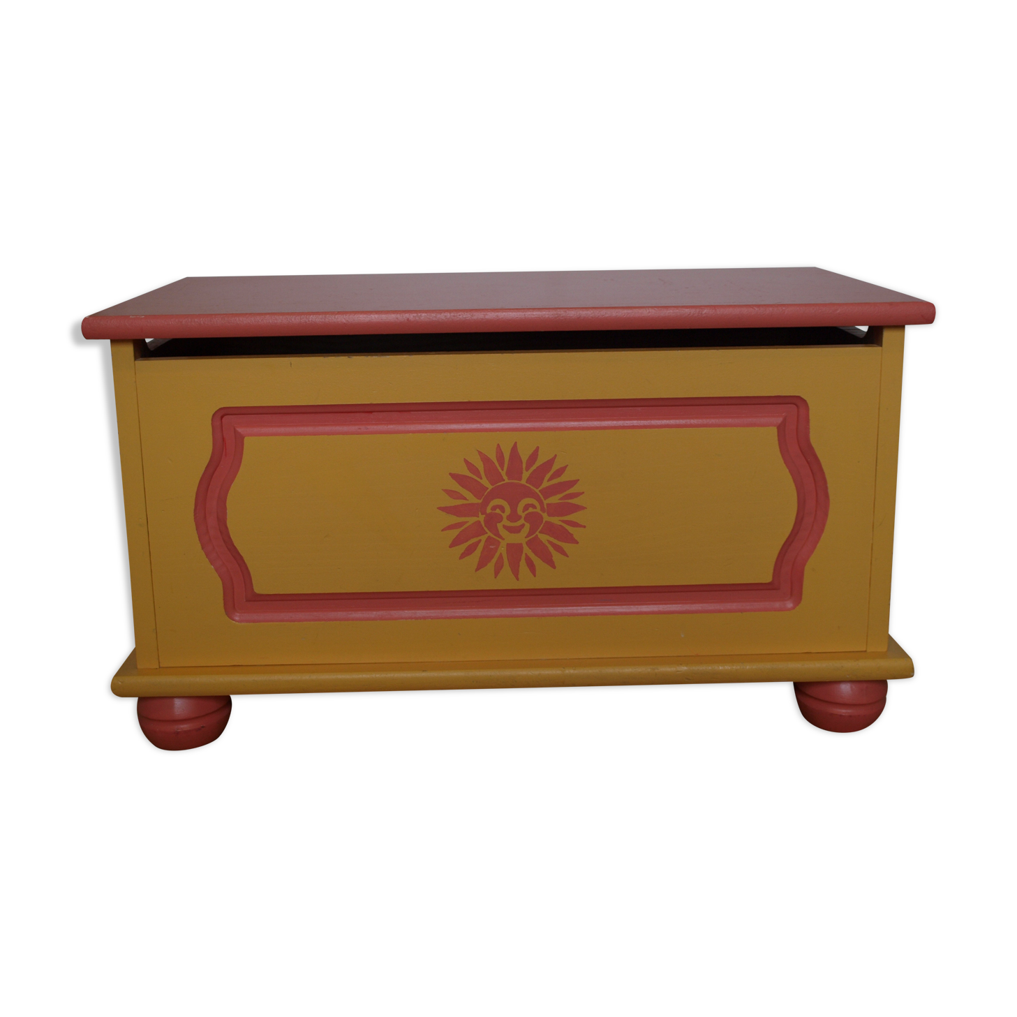 Solid pine toy chest