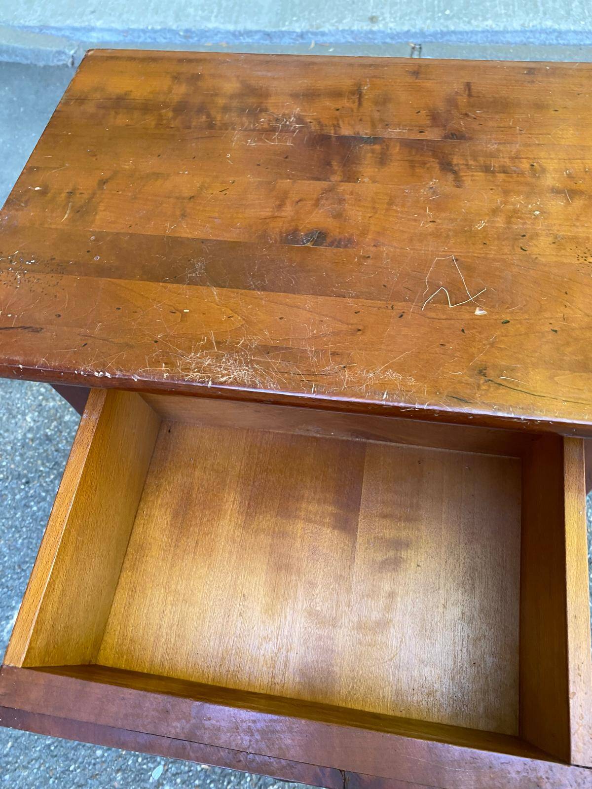 Nightstand, accent furniture in solid wood with drawer and door, 1980.