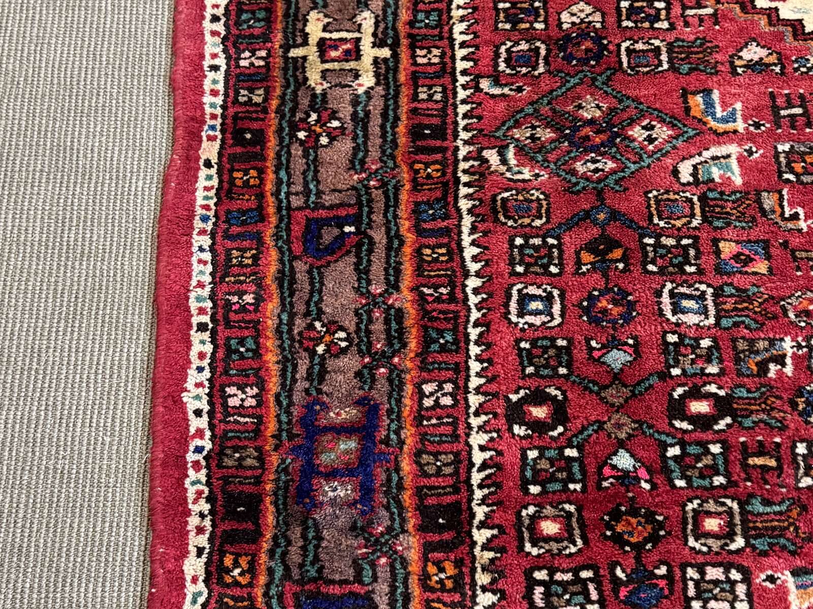 Tapis iranien en laine fait main