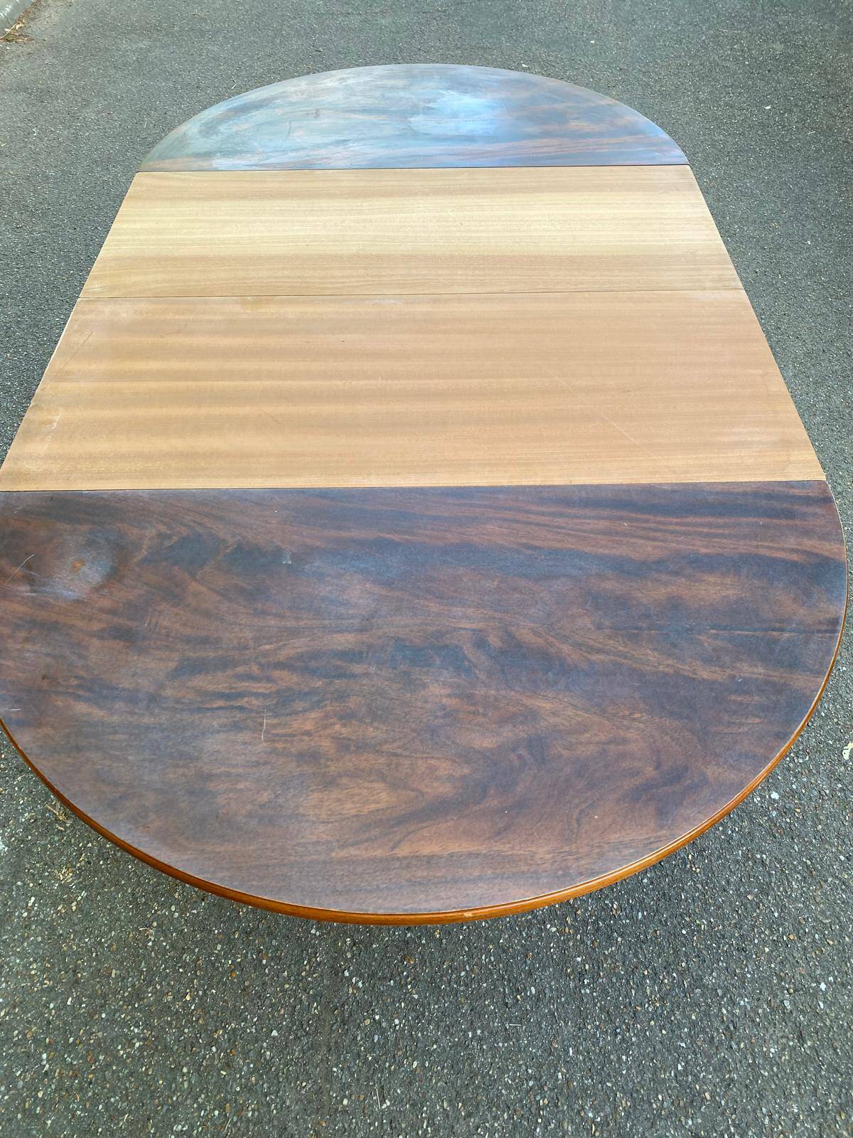 Extendable round dining table with central leg, renovated in raw wood, 20th century
