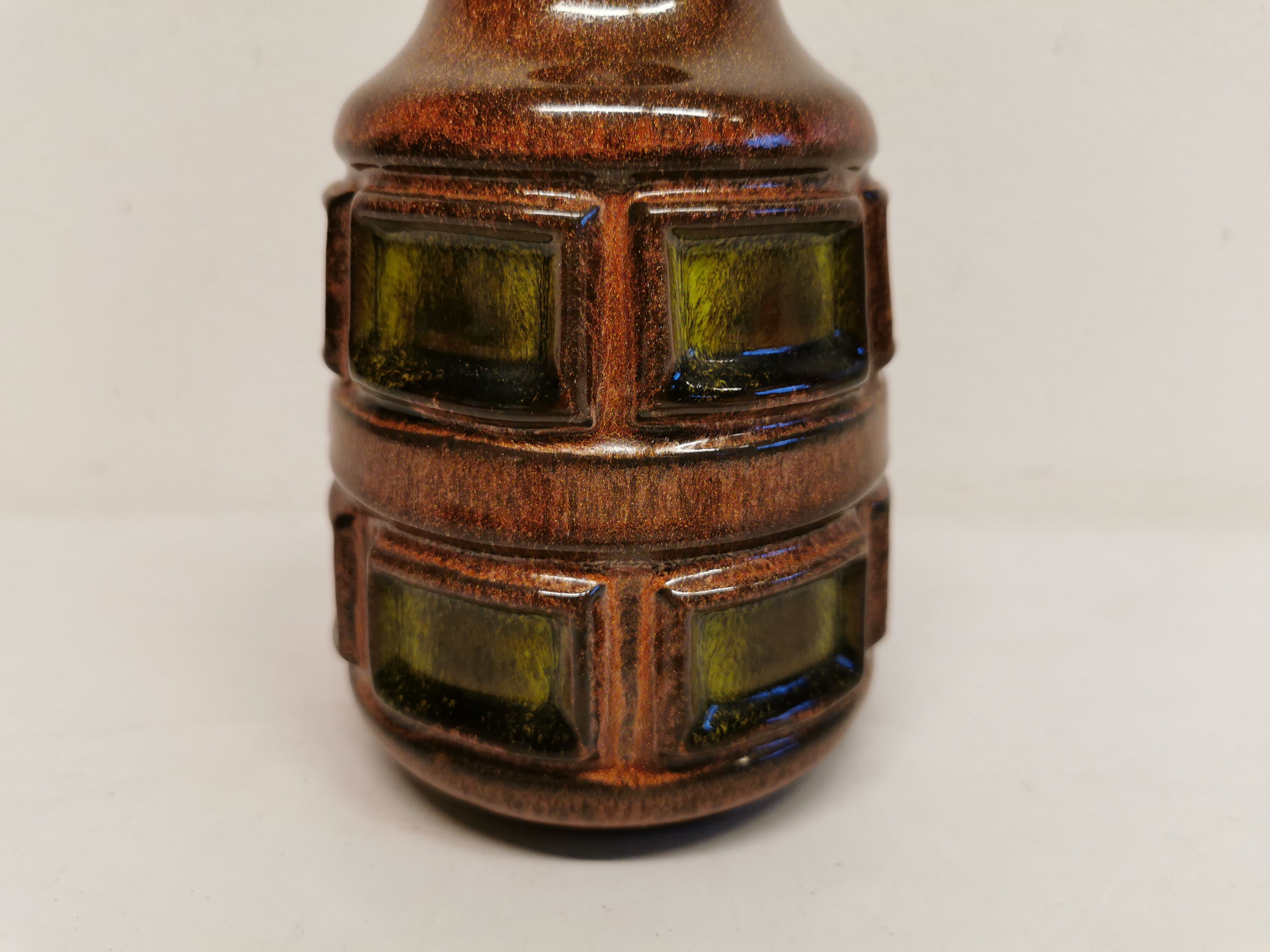 Vase in a timeless design, made by Frank ceramics Denmark 1960s.