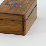 Old box in Nice Memory Olivier