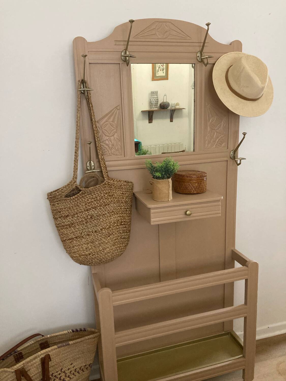 Art Deco coat rack