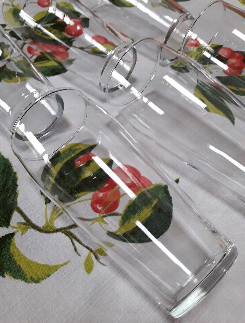 Set of 6 thin glasses of 13.8cm high