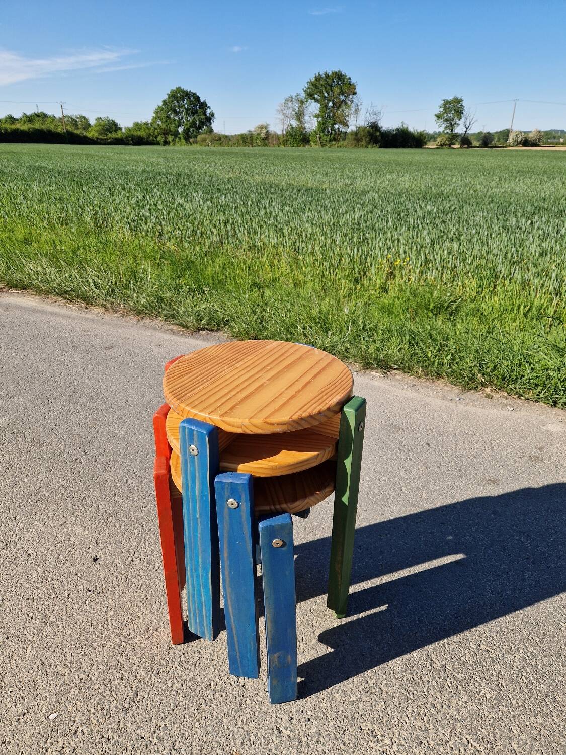 Set of 3 stackable pine stools