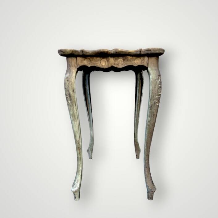 Antique Florentine side table in painted resin – beautiful patina