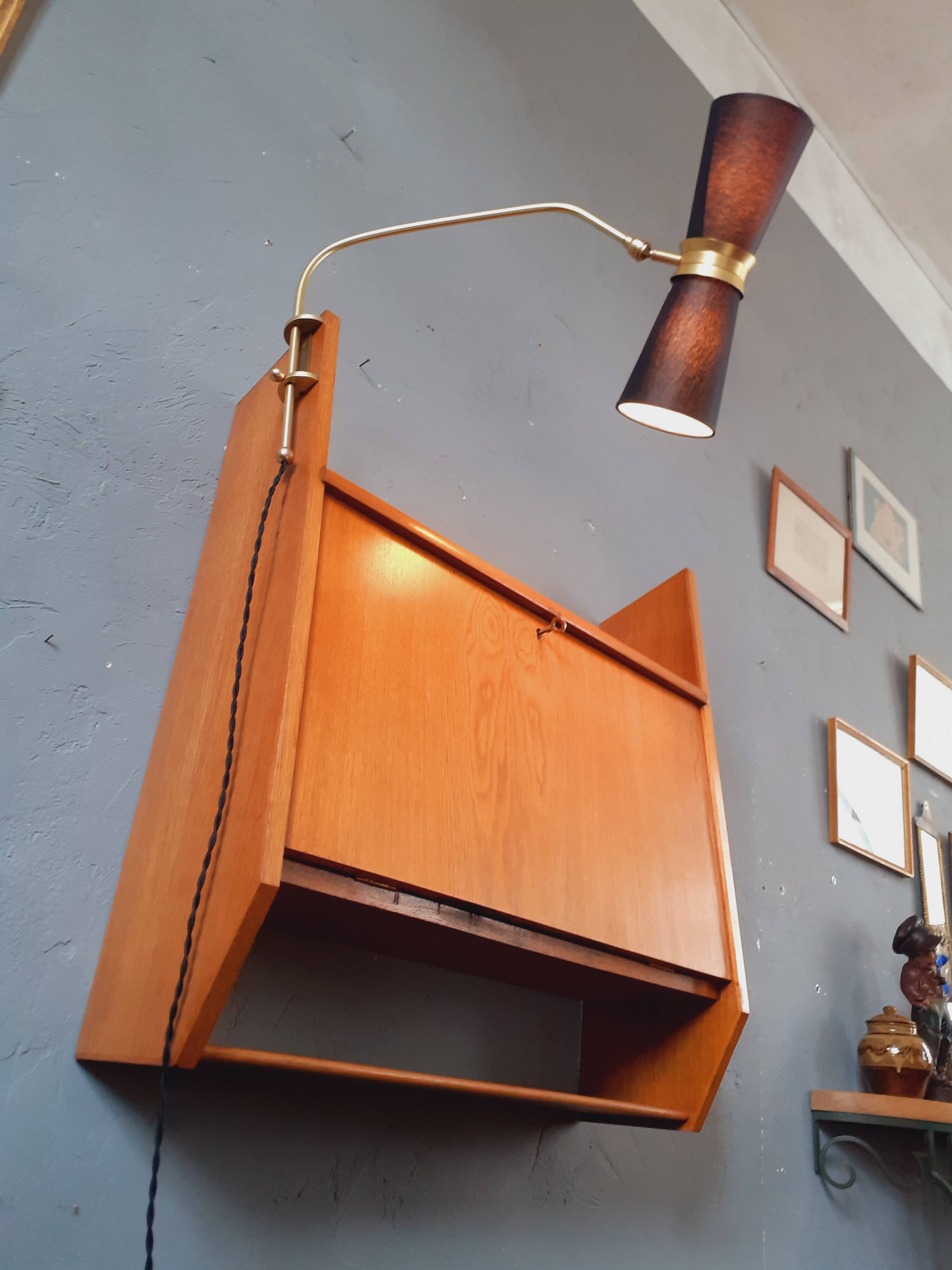 Wall-mounted oak desk from the 1950s.