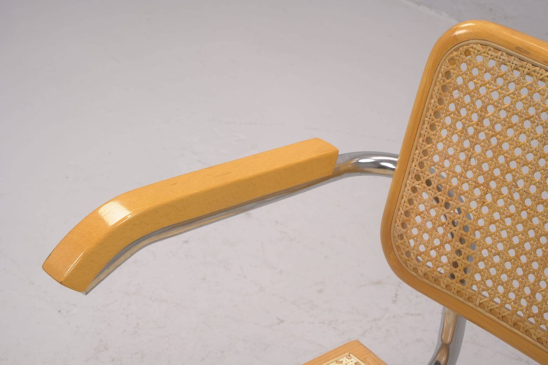 Chaise Bauhaus Cesca B64 de Marcel Breuer édition Gavina