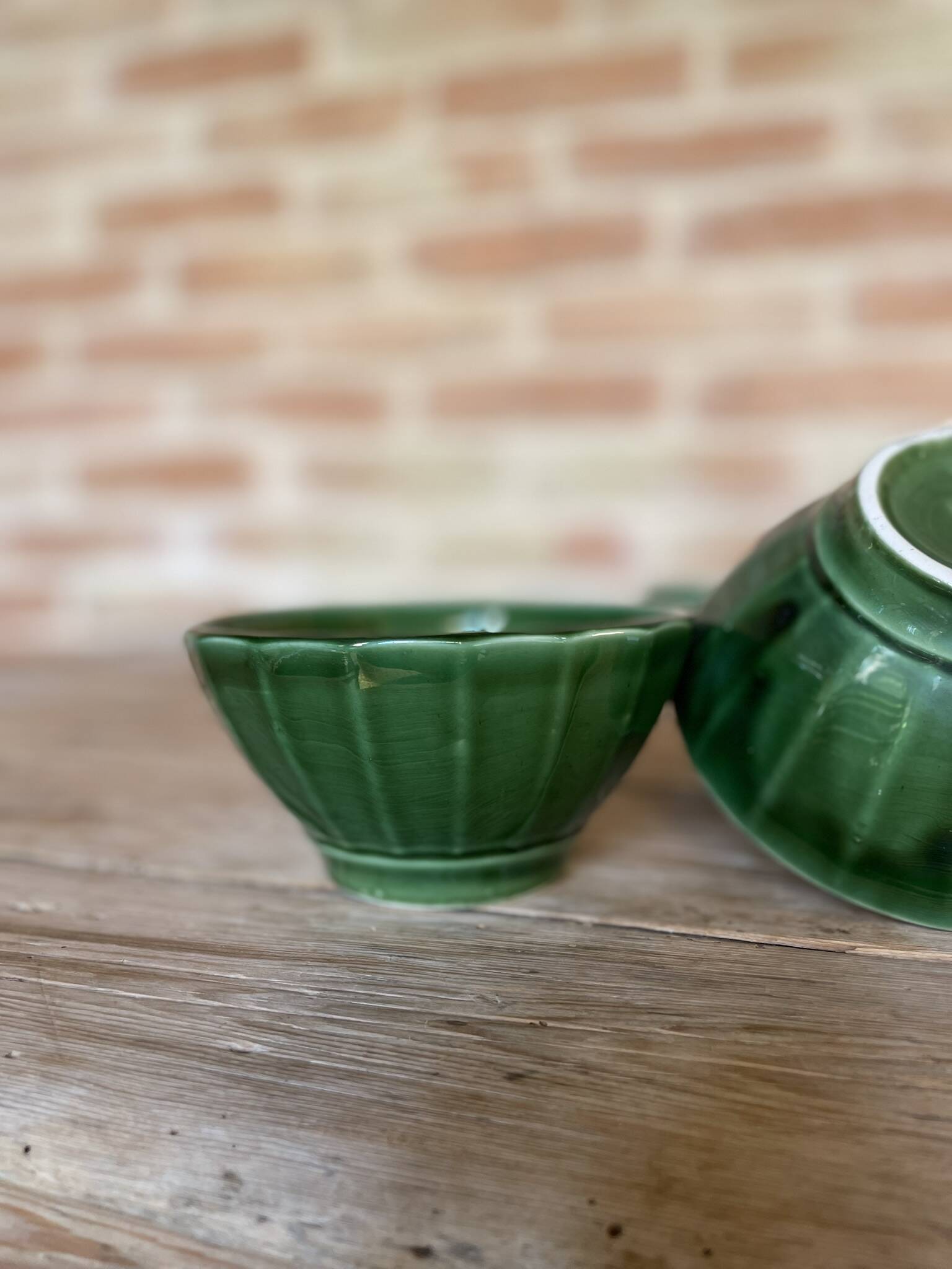 Set of 3 vintage Green Cross Oil bowls
