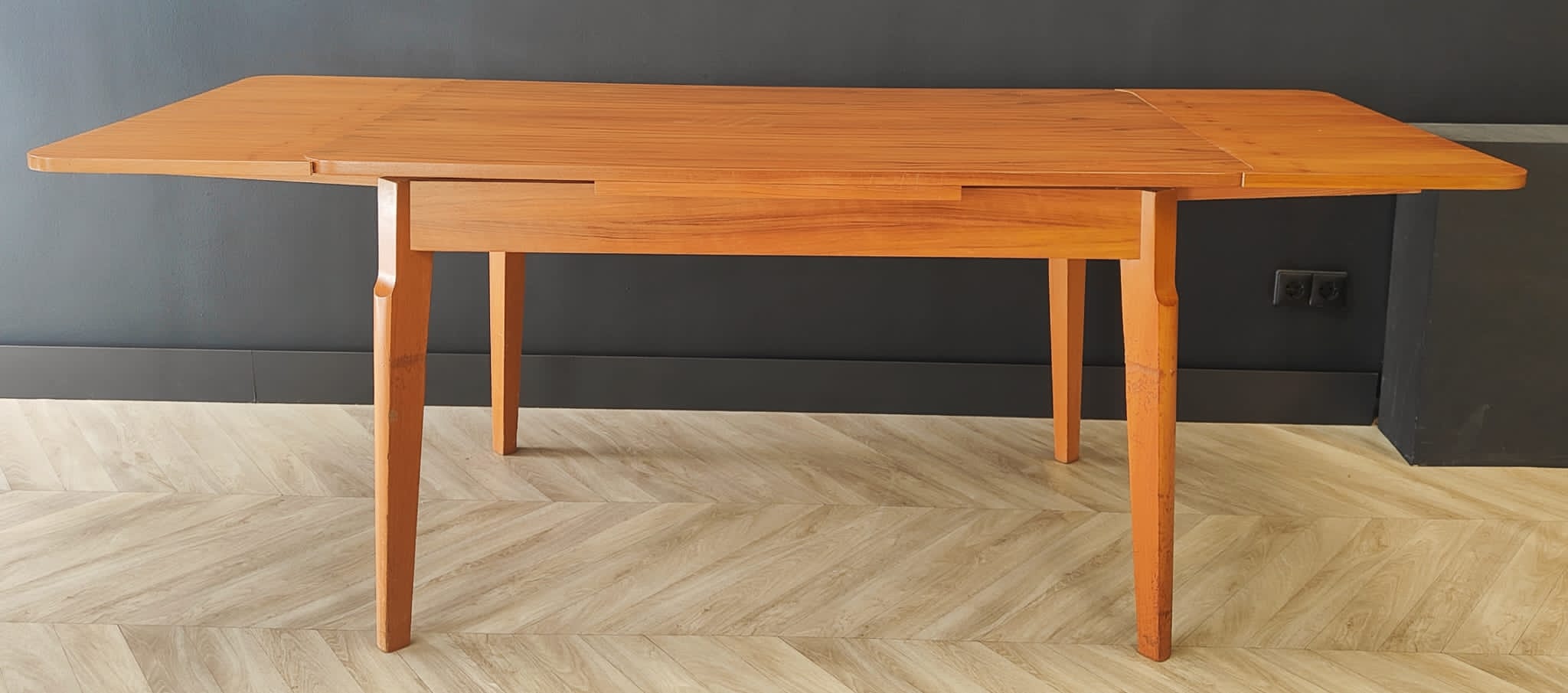 Mid century dining table vintage - extendable