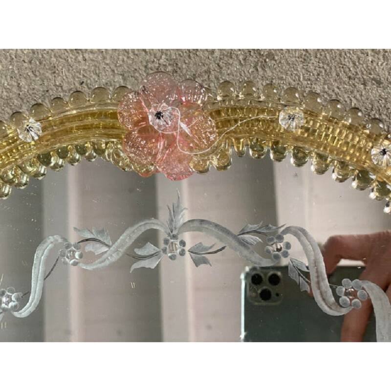 2000s Venetian Oval Gold and Pink Floreal Hand-Carving Mirror in Murano Glass Style