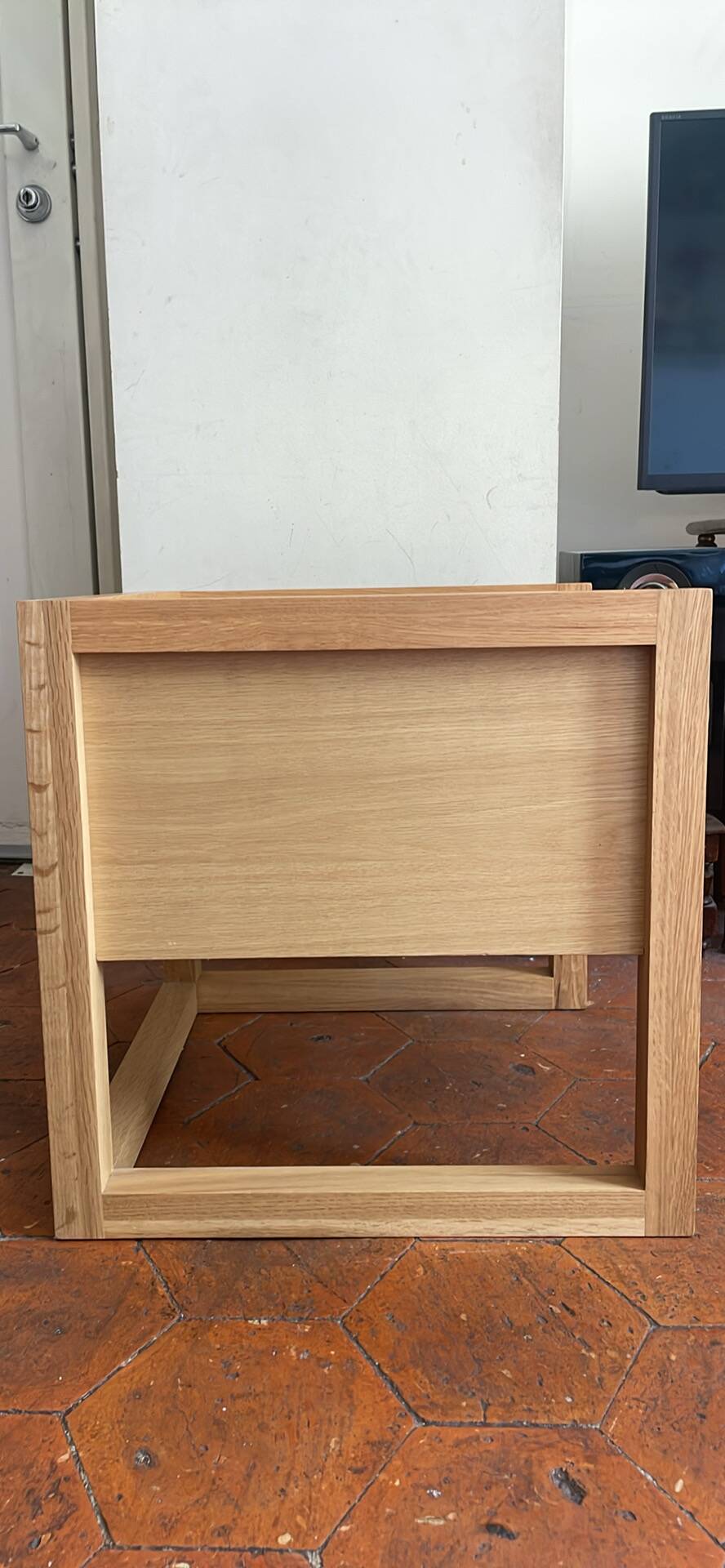 2 bedside tables with drawers / 2 nightstands with drawers