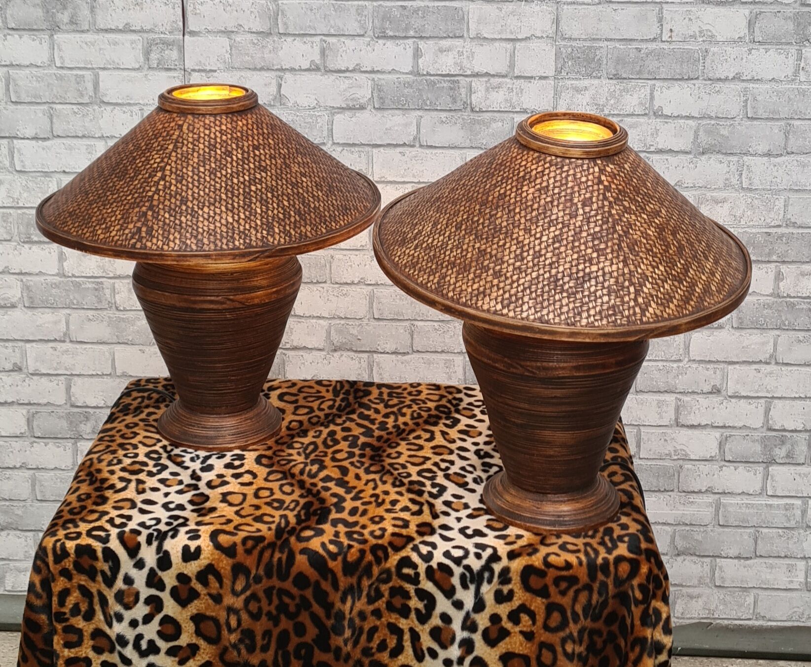 2 lamps of colonial type bamboo and wicker