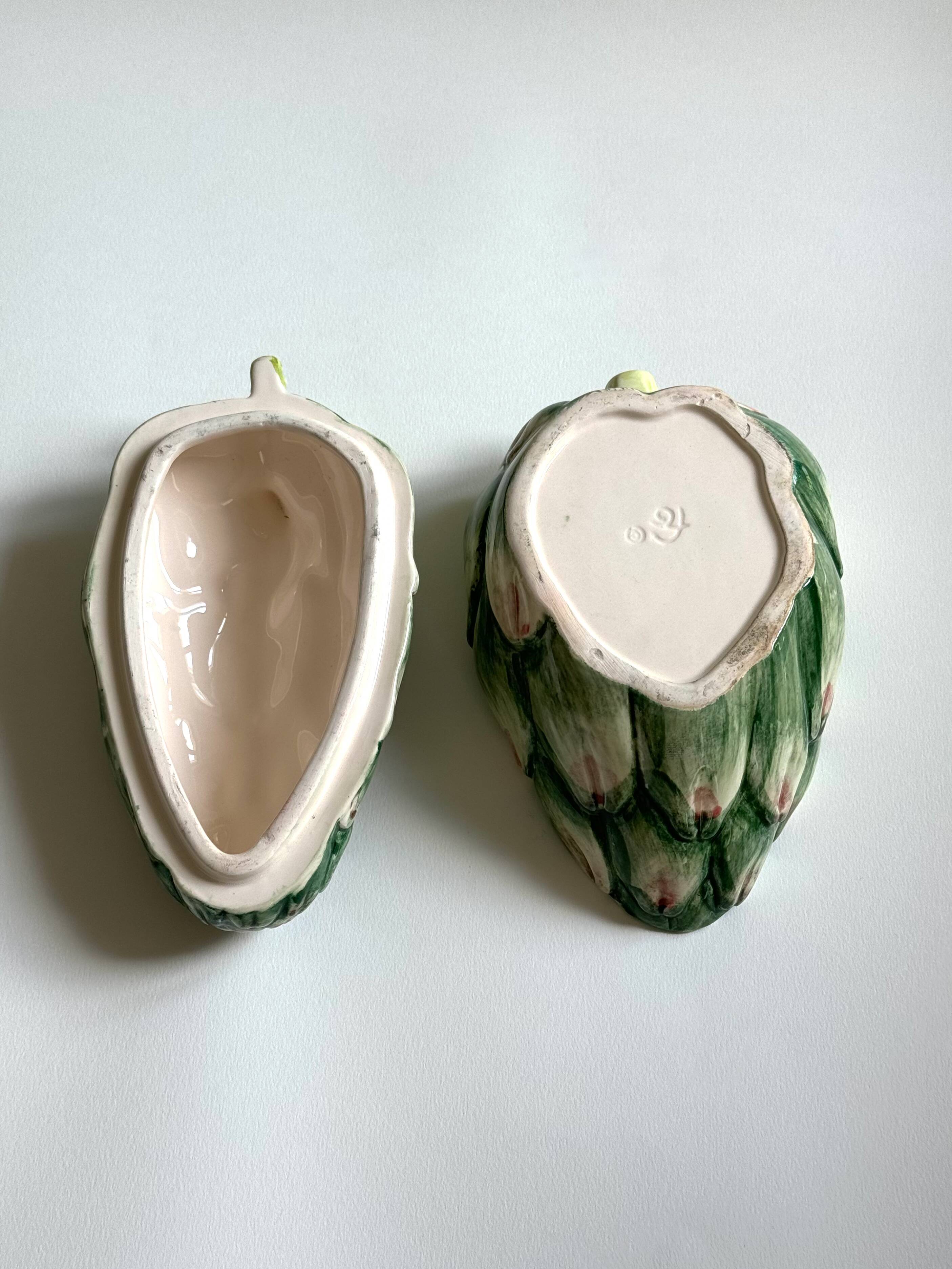 Artichoke sauce boat