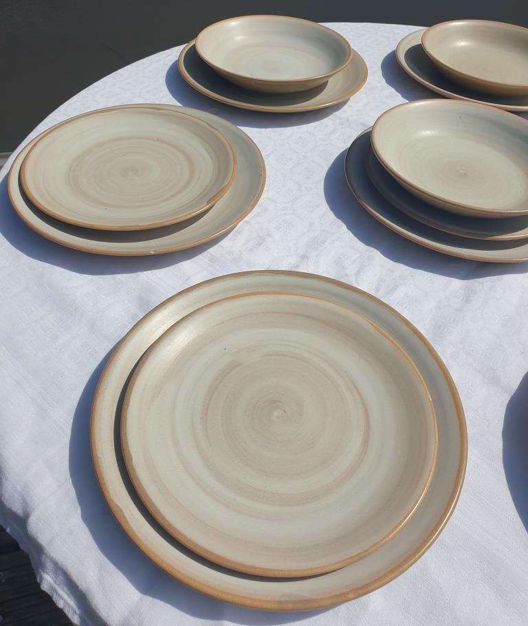 Set 17 plates Niderviller model Pierre