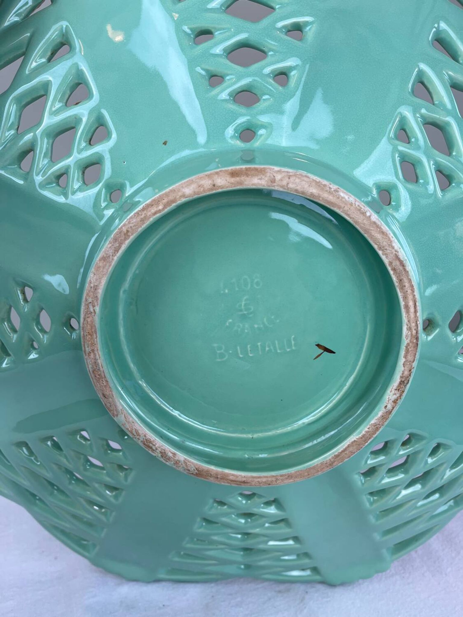 coupe en céramique ajourée mid century