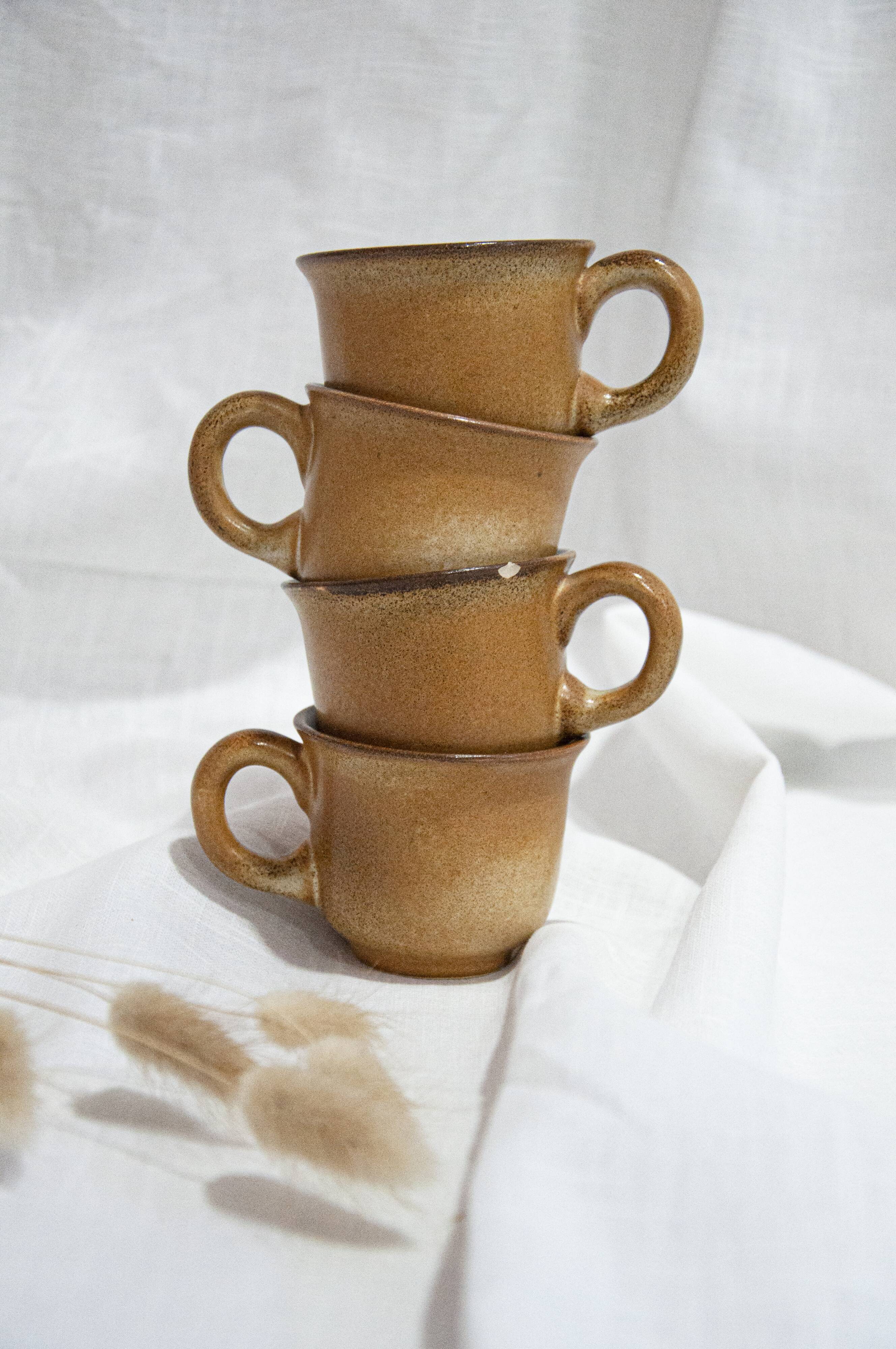 Niderviller sandstone cups